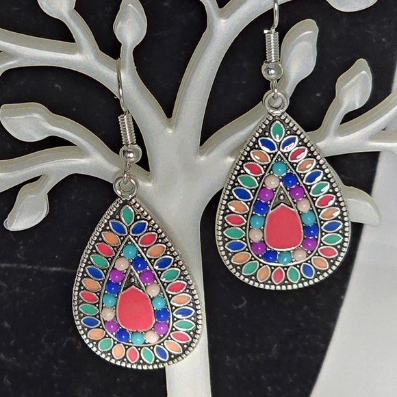 Multi Color Seed Bead Teardrop Dangle Earrings - Picture 3 of 6